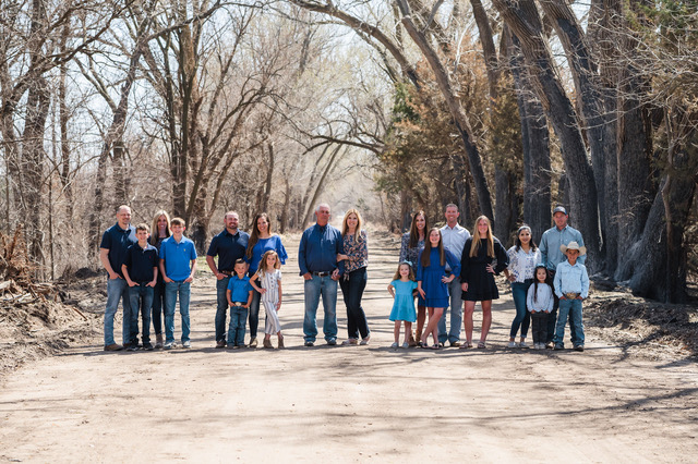 CornwellExtendedFamily-001